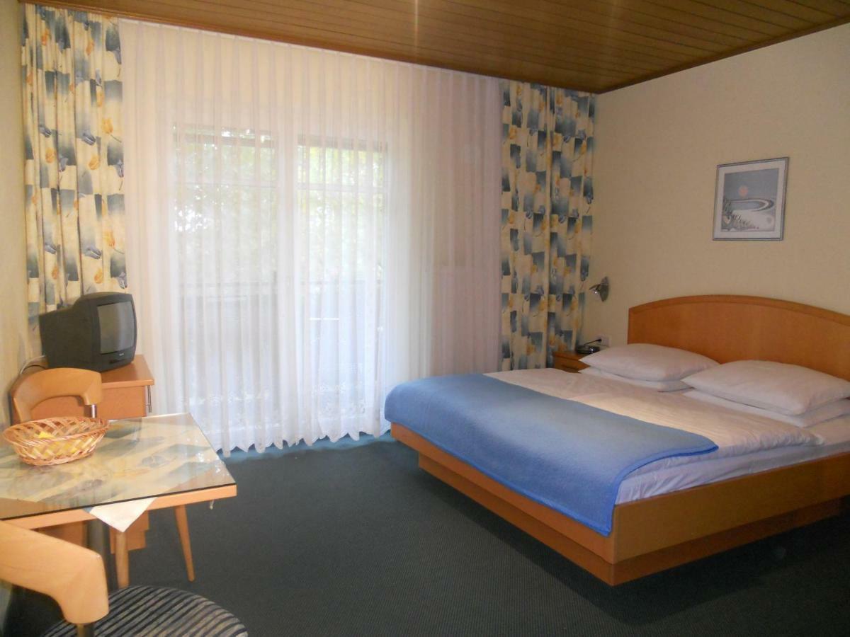 לינה וארוחת בוקר פודרסדורף אם סי Gastehaus Moser מראה חיצוני תמונה