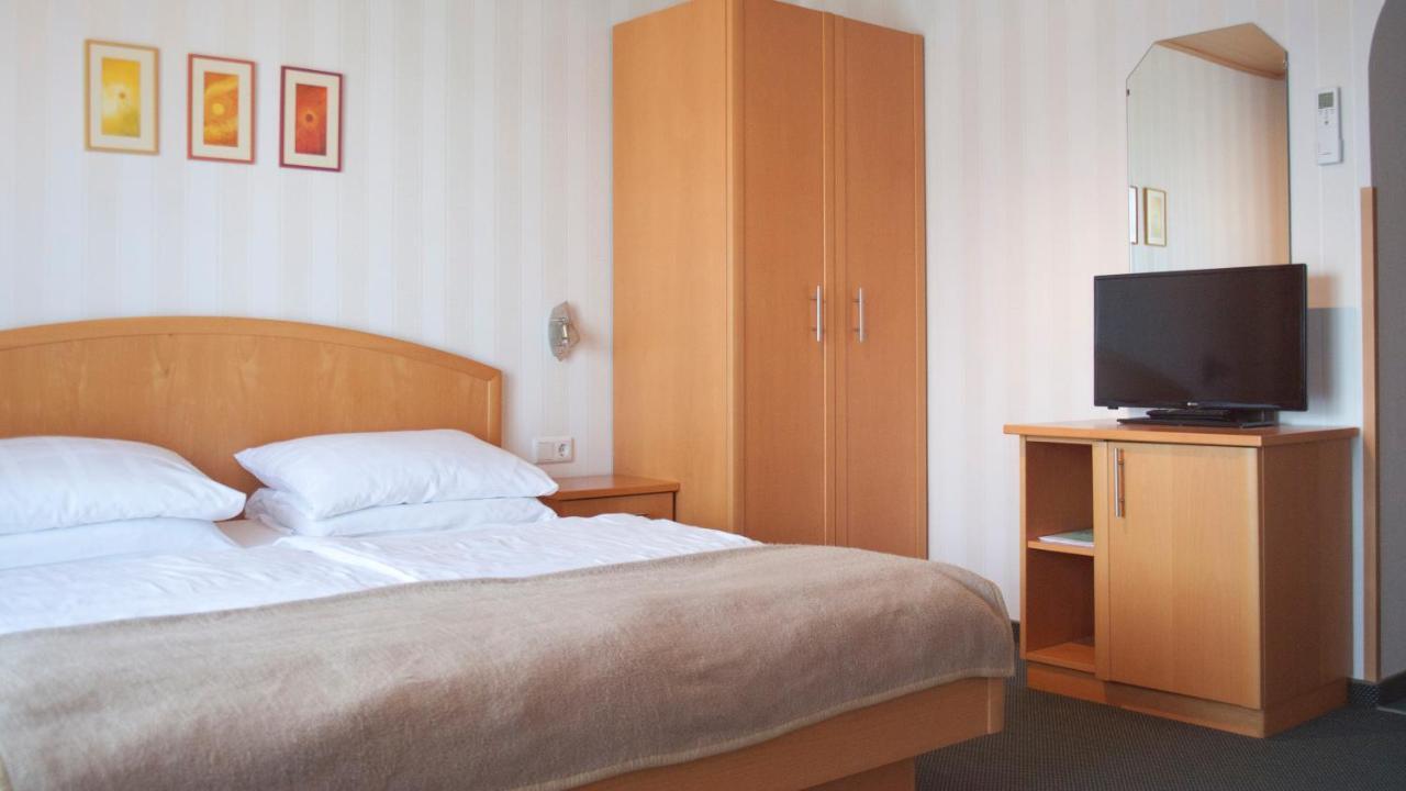 לינה וארוחת בוקר פודרסדורף אם סי Gastehaus Moser מראה חיצוני תמונה