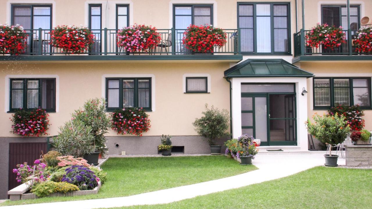 לינה וארוחת בוקר פודרסדורף אם סי Gastehaus Moser מראה חיצוני תמונה